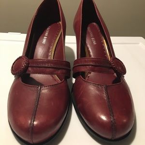 Gianni Bini Kitten Heels